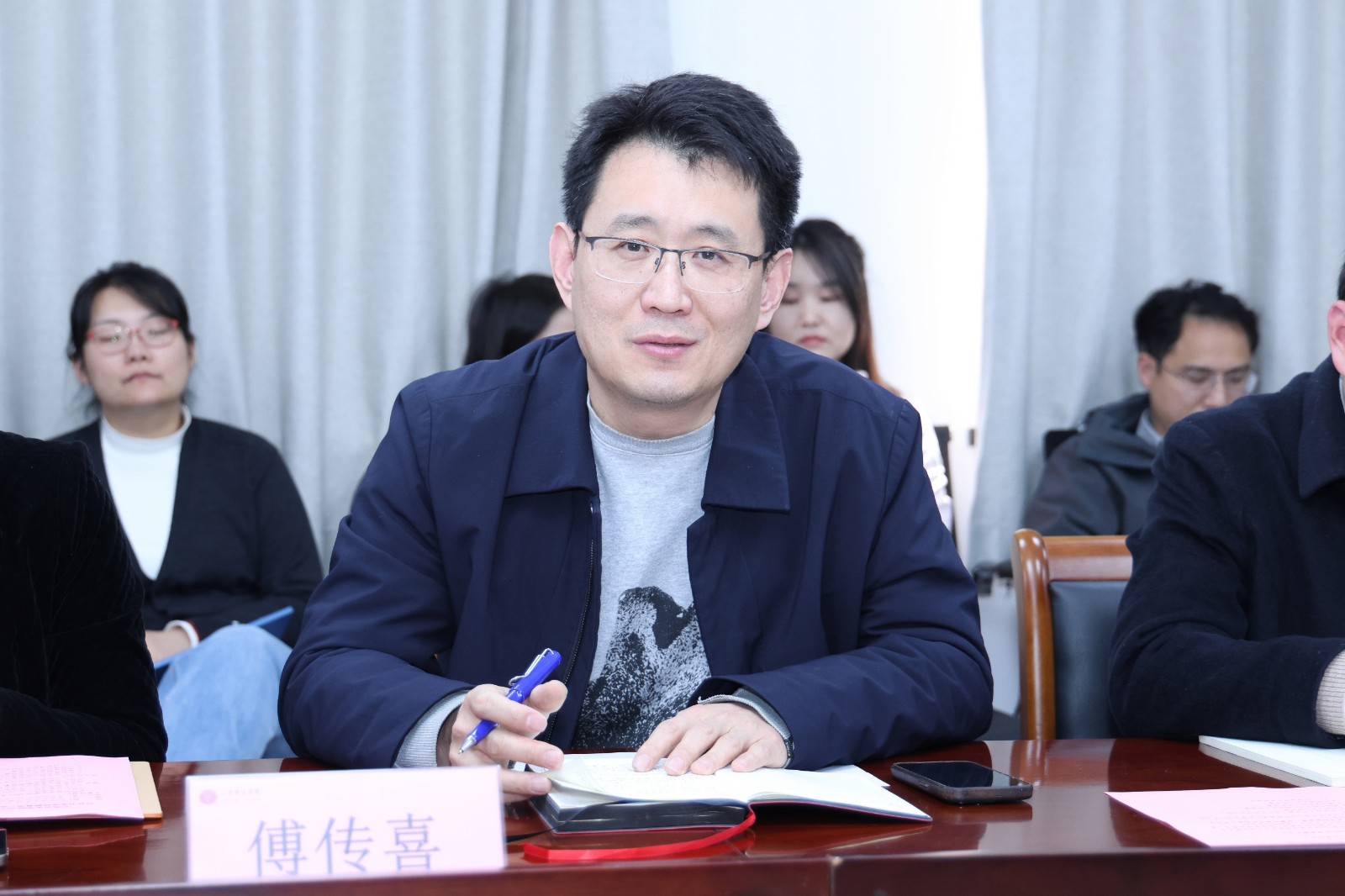 傅院长.jpg 傅院长.jpg