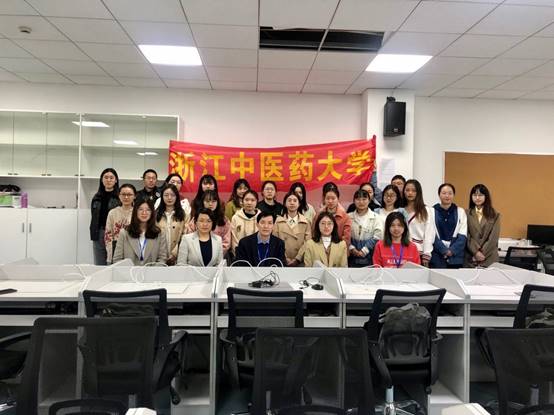 说明: D:\Sun Xiaohui\我的教学\学生参赛社会实践\202102华东公共卫生技能大赛\国赛通讯稿\照片\安徽医科大学suncitygroup太阳集团江启成院长与我院参赛师生合影.JPG